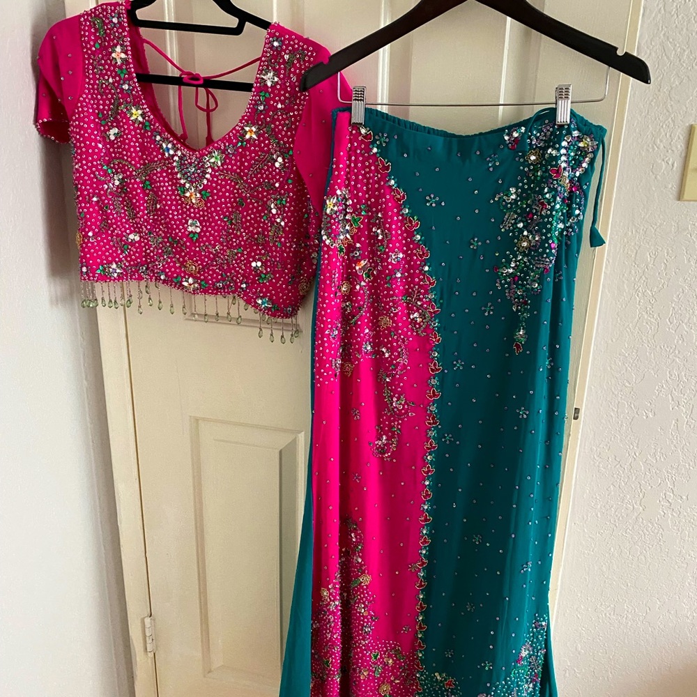 Indian Saree (Lehenga) Size M